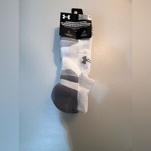Under Armour White and Gray Performance Ankle Socks